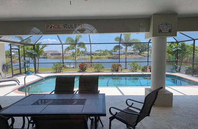 South Gulf Cove Canal 3 Bdrm Home w a Private Pool