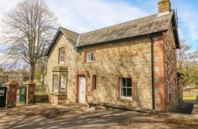 South Lodge