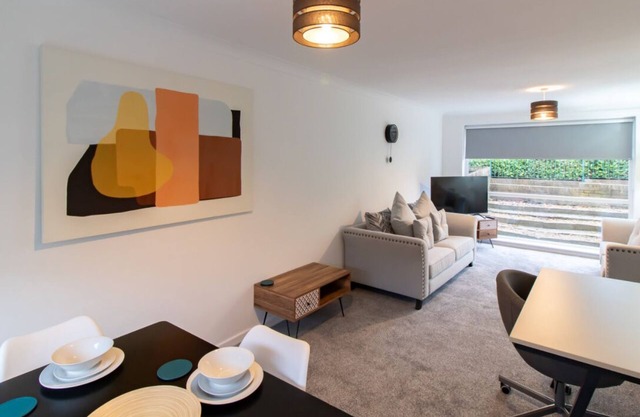 South Shields 3Bed Sleeps 5 With Parking