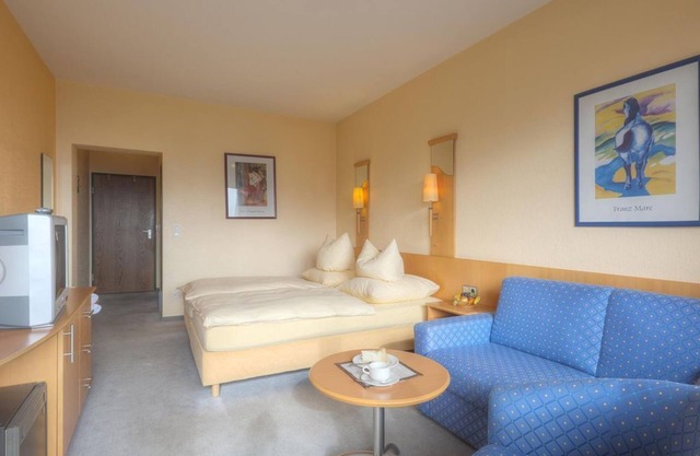 Côté sud avec balcon, avec vue panoramique max. 1 nuits - Waldhotel Sonnenberg