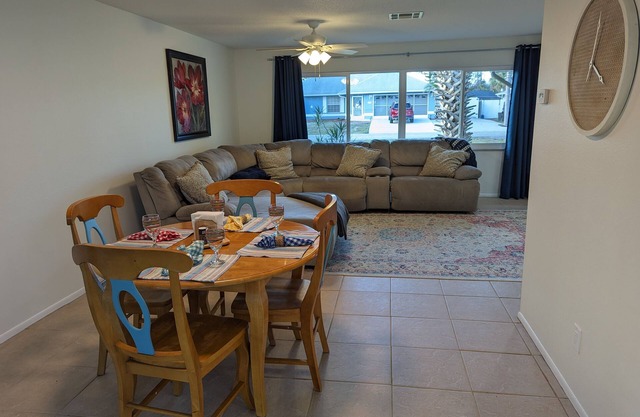 South Venice Home-Close to Beach, Downtown Venice, Wellen Park, and Legacy Trail