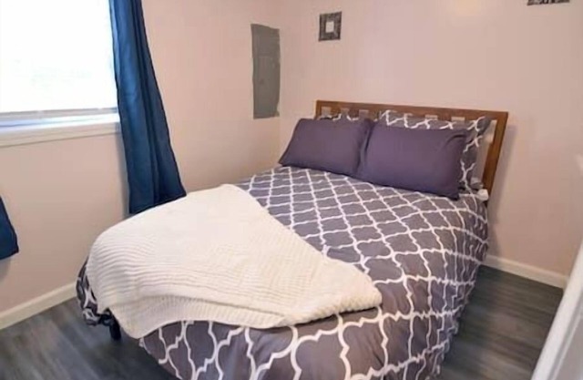 Southern Bloom Cottage