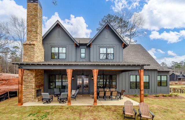 SOUTHERN CHARM-Enchanting 5BR house in new Magnolia Cove development-Waterfront!