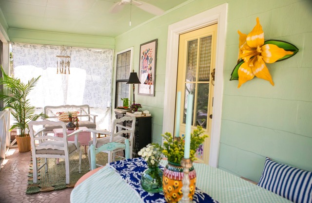 Southern Charm Retreat: Screened Porch, Gazebo Lounge & Dog Friendly