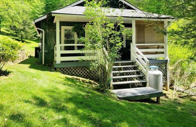Enchanting Little Cottage Close To Everything
