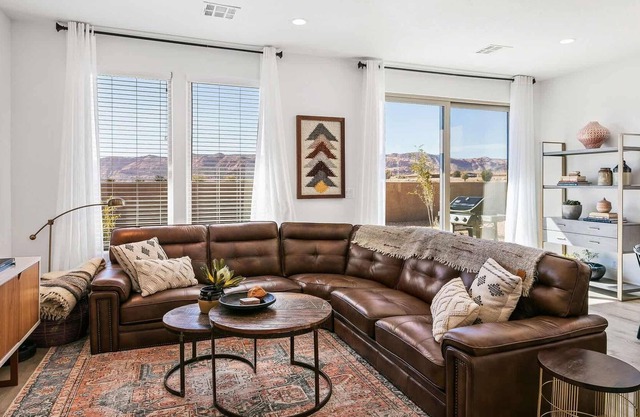 Southwest Serenity, Pet-friendly, PING PONG TABLE!