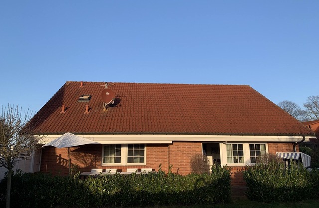Boathouse - house by the sea