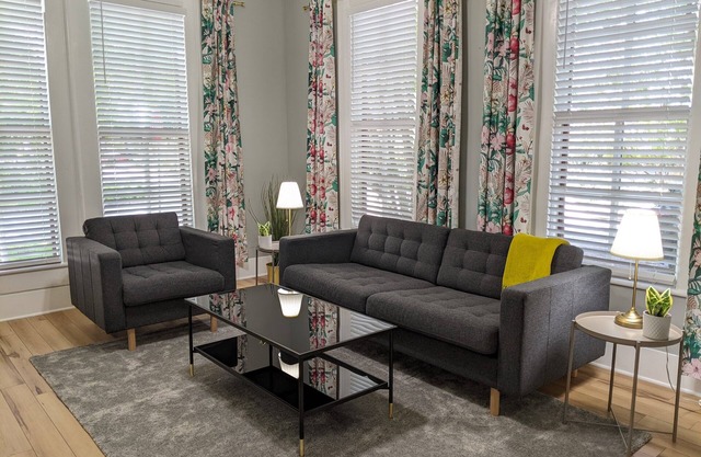 1BR spacieuse w / Bureau à Hyde Park
