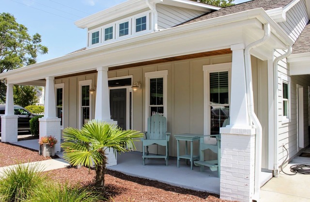 spacious 2 BR/BA cottage (no stairs) sleeps 5