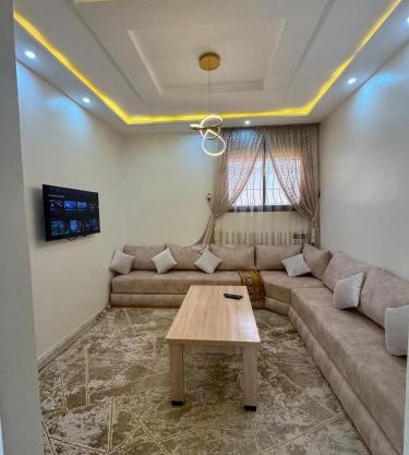 Spacious 2-Bedroom Apartment Near City Center