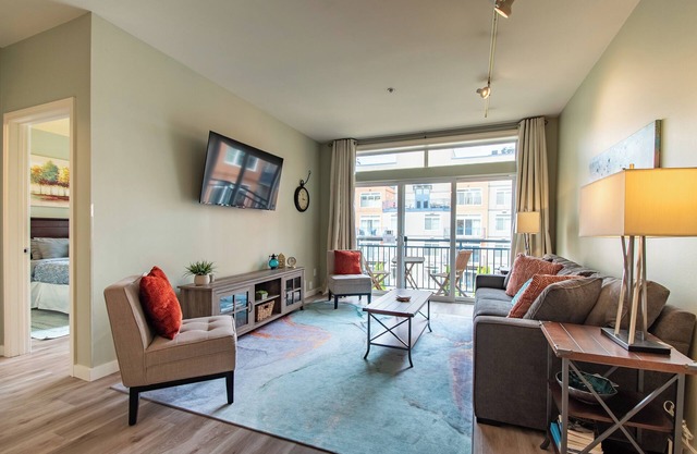 Spacious 2 Bedroom Condo with Pool!