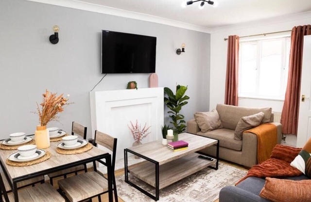 Spacious 2 Bedroom in Haydock