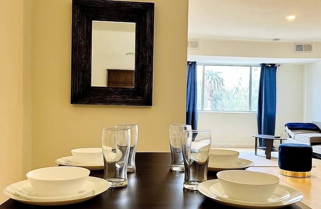 Spacious 2 Master Bedroom Apartment in Canoga Park