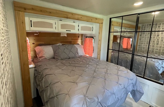 Spacious 2BD 2BA Cozy Family Camper, Wildwood Experience @ KHP