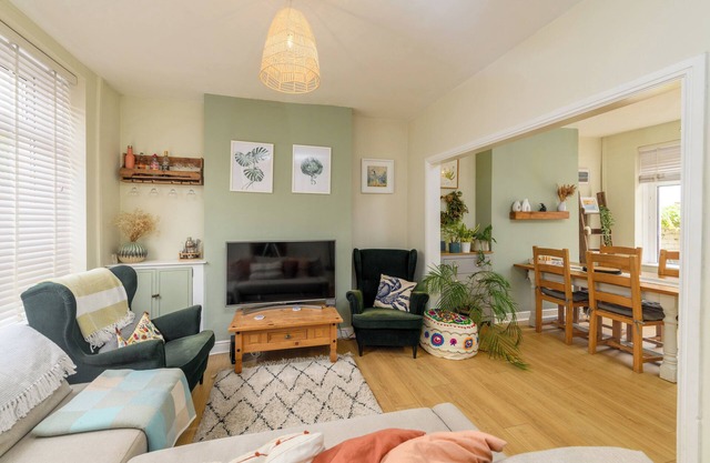 Spacious 2Bed W/Backyard 1.2 Mi To Cardiff Castle