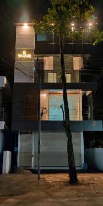 Spacious 2BHK Near Airport