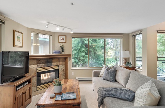 Spacious 2BR | Steps from Village | Free Parking | Managed By Aloha Whistler