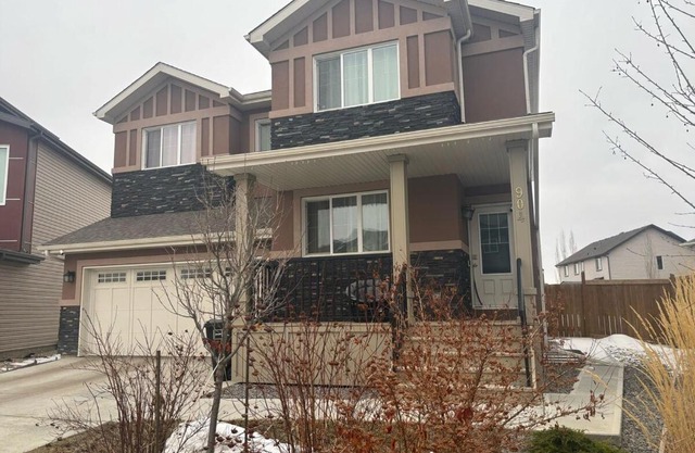 Spacious 2BR Suite - SW Edmonton
