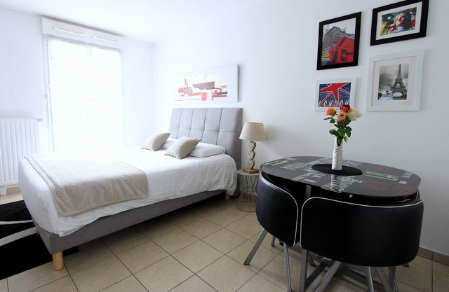 TRIANONS1 ~ Spacieux appartement 2pax Val d'Europe/Disneyland 10mn