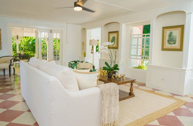 Spacious 3.5bdrm w/Pool Ideal for Families&Groups