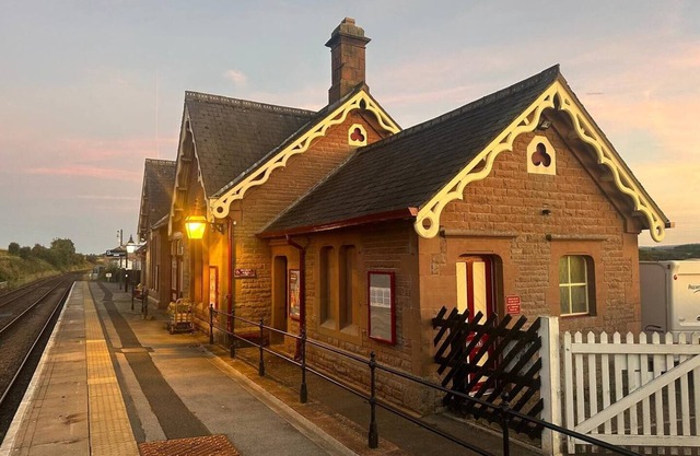 Langwathby Station 3 bed cottage EV & free parking