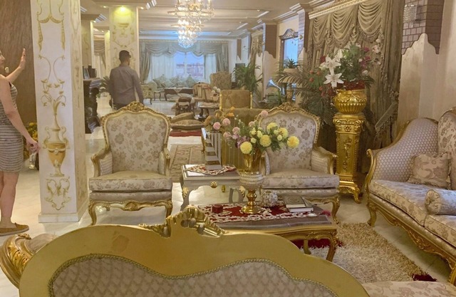 Spacious 3-bedroom apartment with AC, fitness room in charming Cairo giza