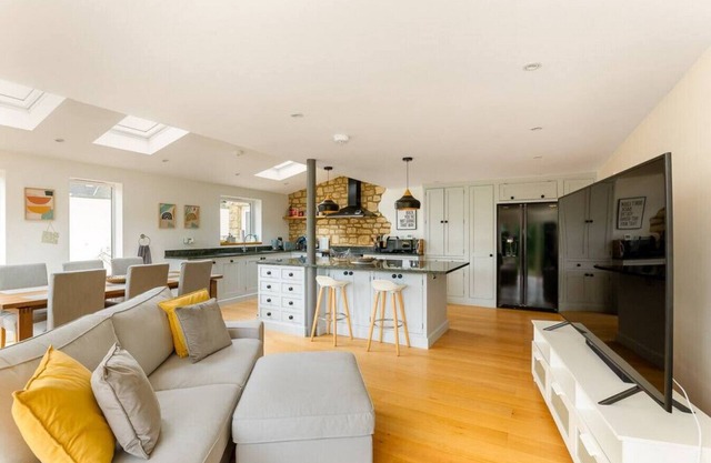 Spacious 3 Bed House with Large Garden in Aynho!