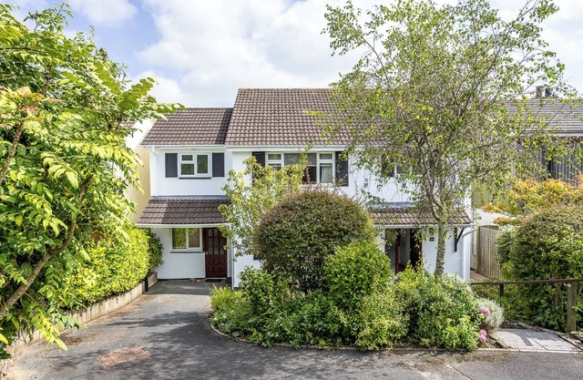 Spacious 3 bed | Quiet location | Rock
