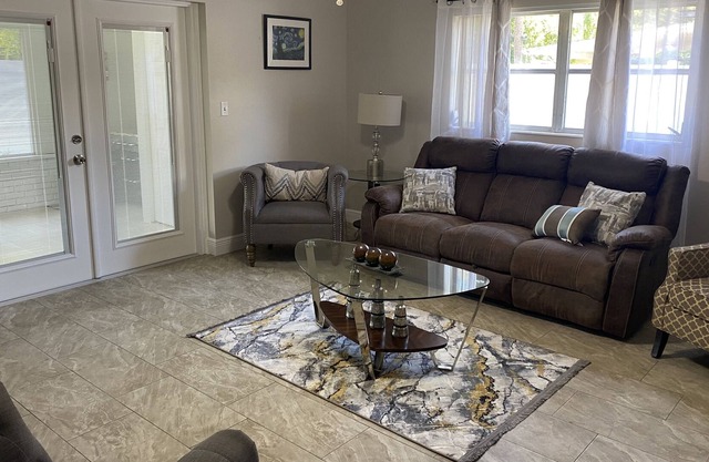 Spacious 3-bedroom/ 2 bath home by Marvis