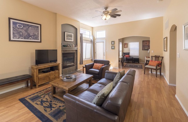 Spacieux 3BR / 2. Escapade en montagne 5BA à Sandia Heights