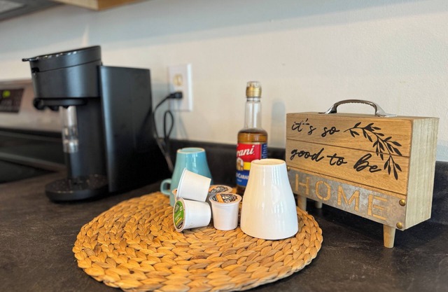 Spacious 3BR 3BA above Brewery, Pizza Shop & Arcade 5 mins to DT Indy