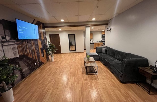 Spacious 3BR/3BA, Downtown Morgantown, Near WVU