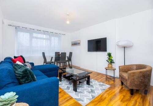 Spacious 3BR, 5min Penge St, Crystal Palace Park