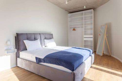 Spacious 3BR Apartment With 2 Balconies in Old Tbilisi