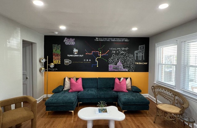 Spacious 3BR Home Near Metro – Pet-Friendly & Perfect for Groups