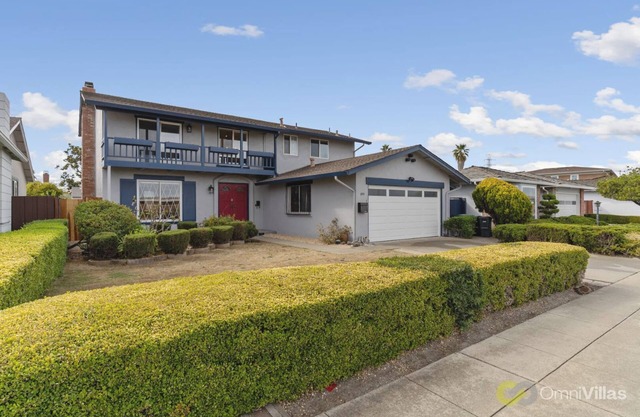 Maison spacieuse de 3 chambres avec vue sur la baie à Foster City.