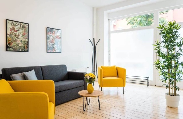 Spacious 3BR in Friedrichshain - Self Check-in
