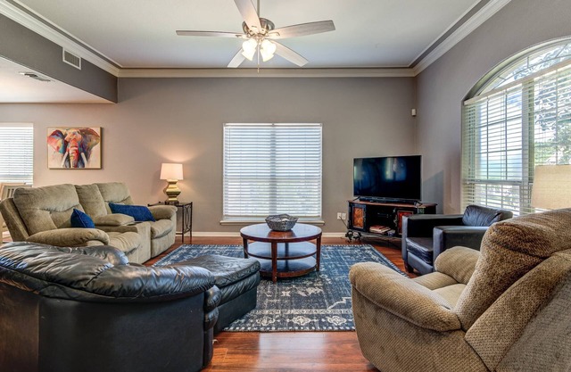 Spacious 3BR Retreat Close to Downtown & Outlets