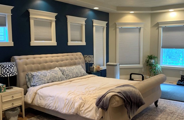 Spacious 4 Bedroom, 4 Bath With Hot Tub