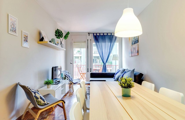 Spacieux appartement de 4 chambres Fira BCN et Camp Nou