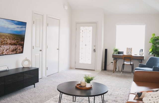 Spacious 4-bedroom home located in far East El Paso equipped with WiFi and AC