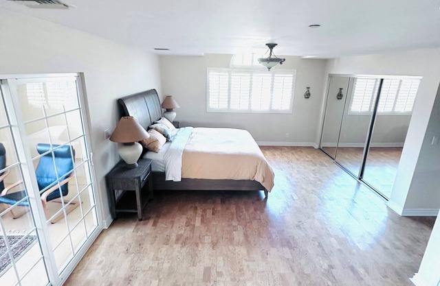 Spacious 4-bedroom house with AC, WiFi in welcoming Glendale