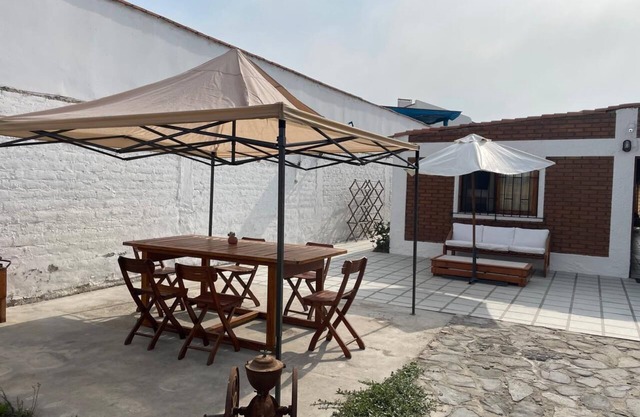 Spacious 4-bedroom house in Playa Bujama with WiFi. Private Beach close to Asia.