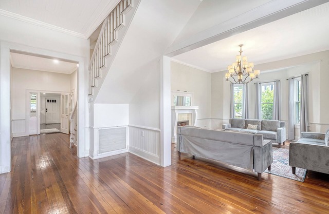 Spacious 4-bedroom house in charming Branchville with AC, WiFi