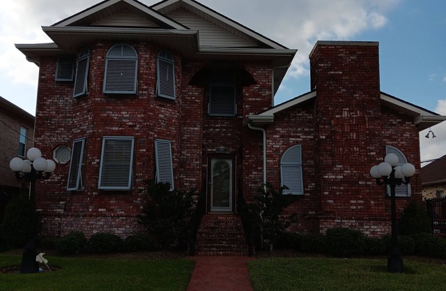Spacious 4 bedroom vacation home