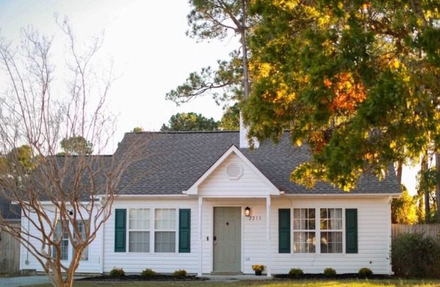Spacious 4BR Home w/ Indoor Fireplace + Coffee Bar