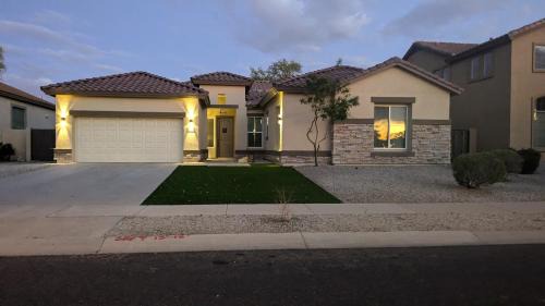 Spacious 5 BD Luxury Getaway Near Westgate