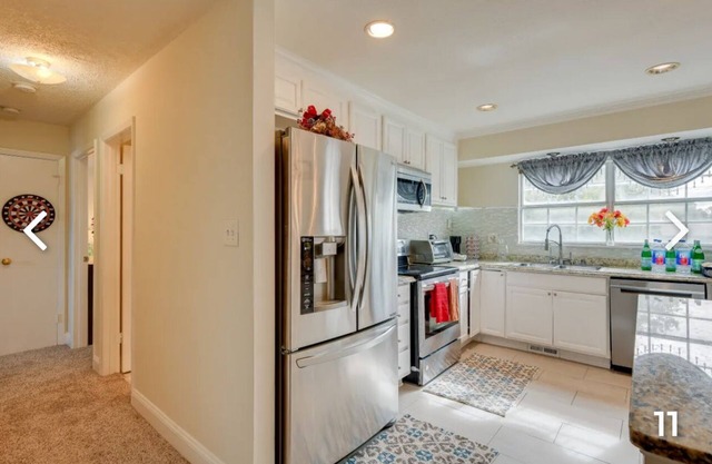 Spacious 5-bedroom Get-Away deal in charming Fort Washington