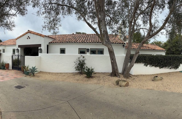 Spacious 5-bedroom house in delightful Montecito with AC