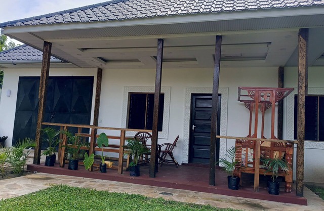 Spacious 5-Bedroom Homestay Villa in Charming Malindi WiFi Included